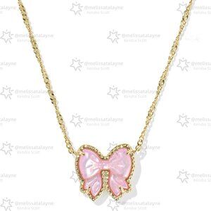 Haley Bow Gold Short Pendant Necklace